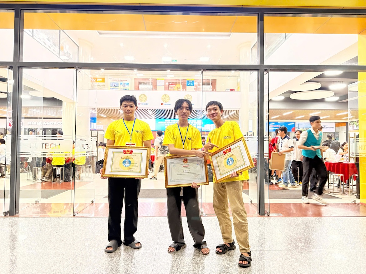 Sinh viên đạt giải