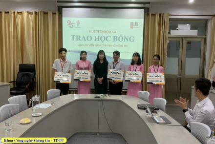 NUS Technology trao học bổng